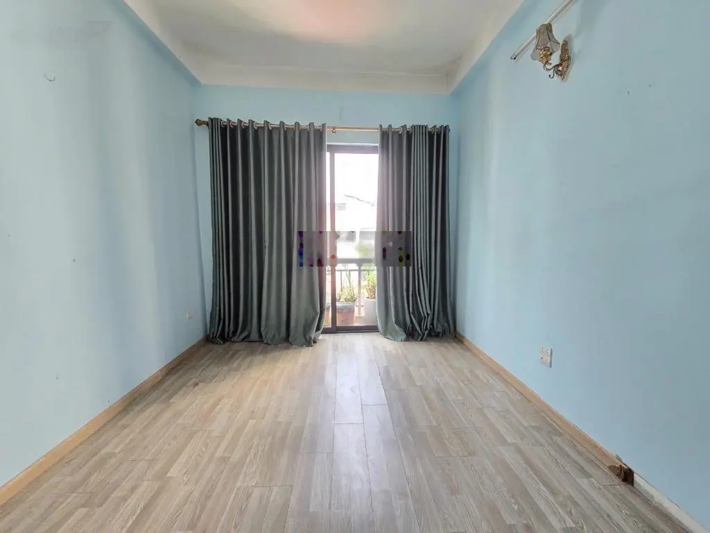 Phúc lợi 40m2 5t gara ô tô 7 chỗ - dân xây - 4 phòng ngủ - nhà dân xây