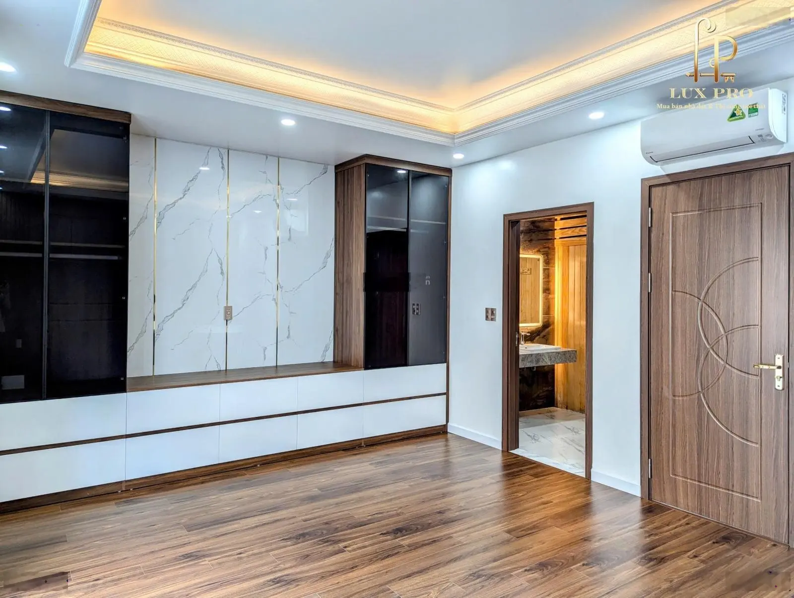 Bán nhà mặt tiền 6m khu phân lô Lê Hồng Phong