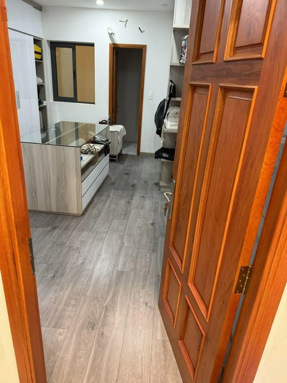 Bán gấp MTKD Lê Thiệt, DT 4x18, đúc 5 tấm, giá 10 tỷ TL