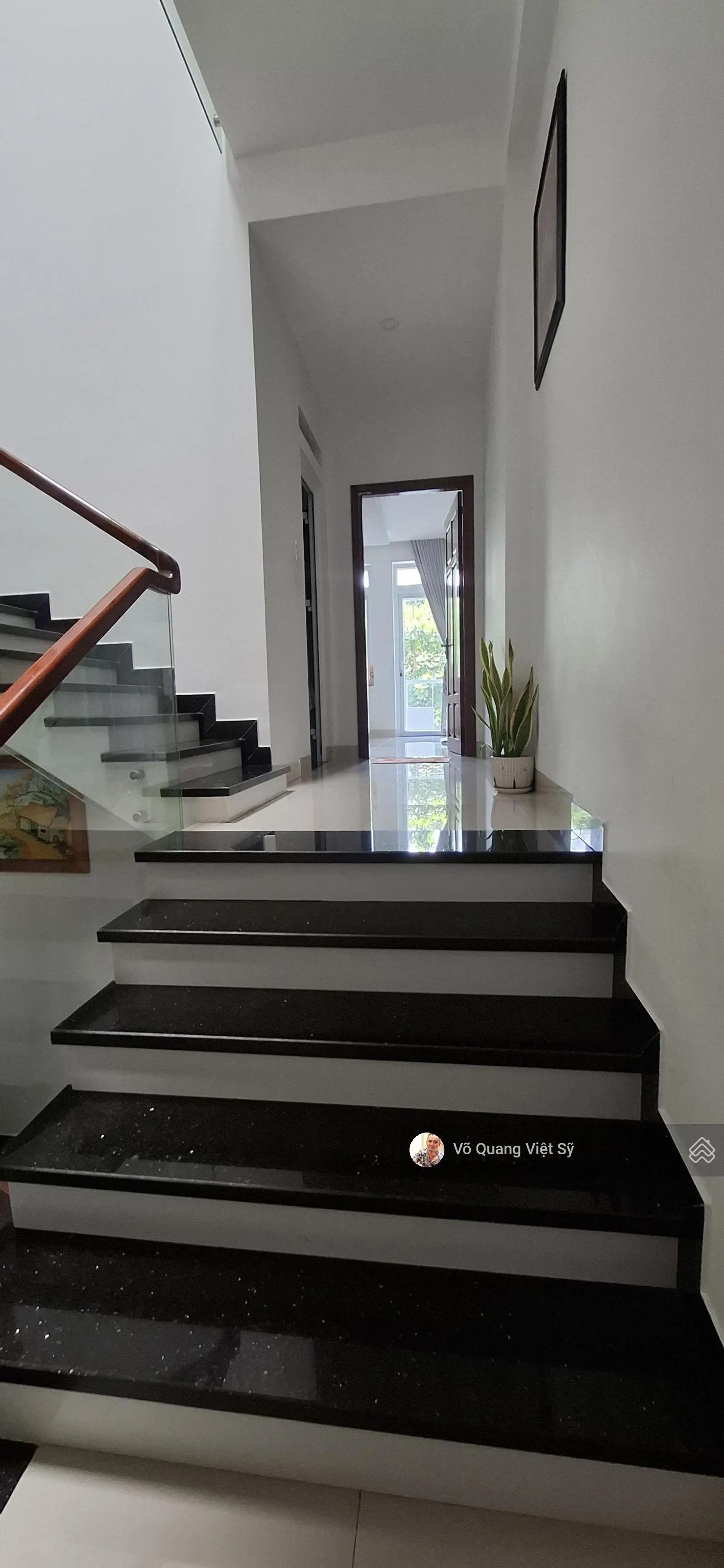 Nhà 3 tầng 1tum - hq2 sth14 , dt. 80m2 , chỉ 7,7 tỷ tặng nội thất gỗ cao cấp