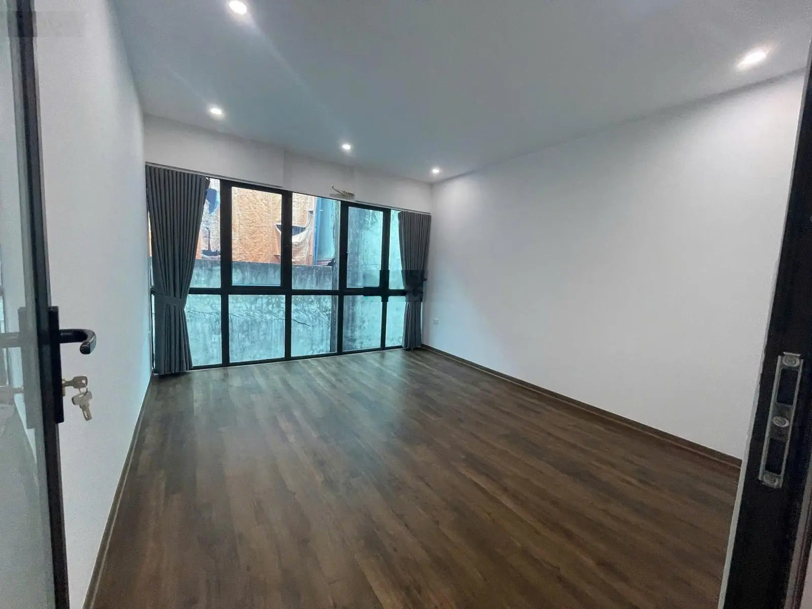 Chính Chủ Bán Nhà Mới Triều Khúc - Thanh Xuân 4 Tầng MT 4M 5 tỷ 550 Đầy Đủ Nội Thất Cao Cấp