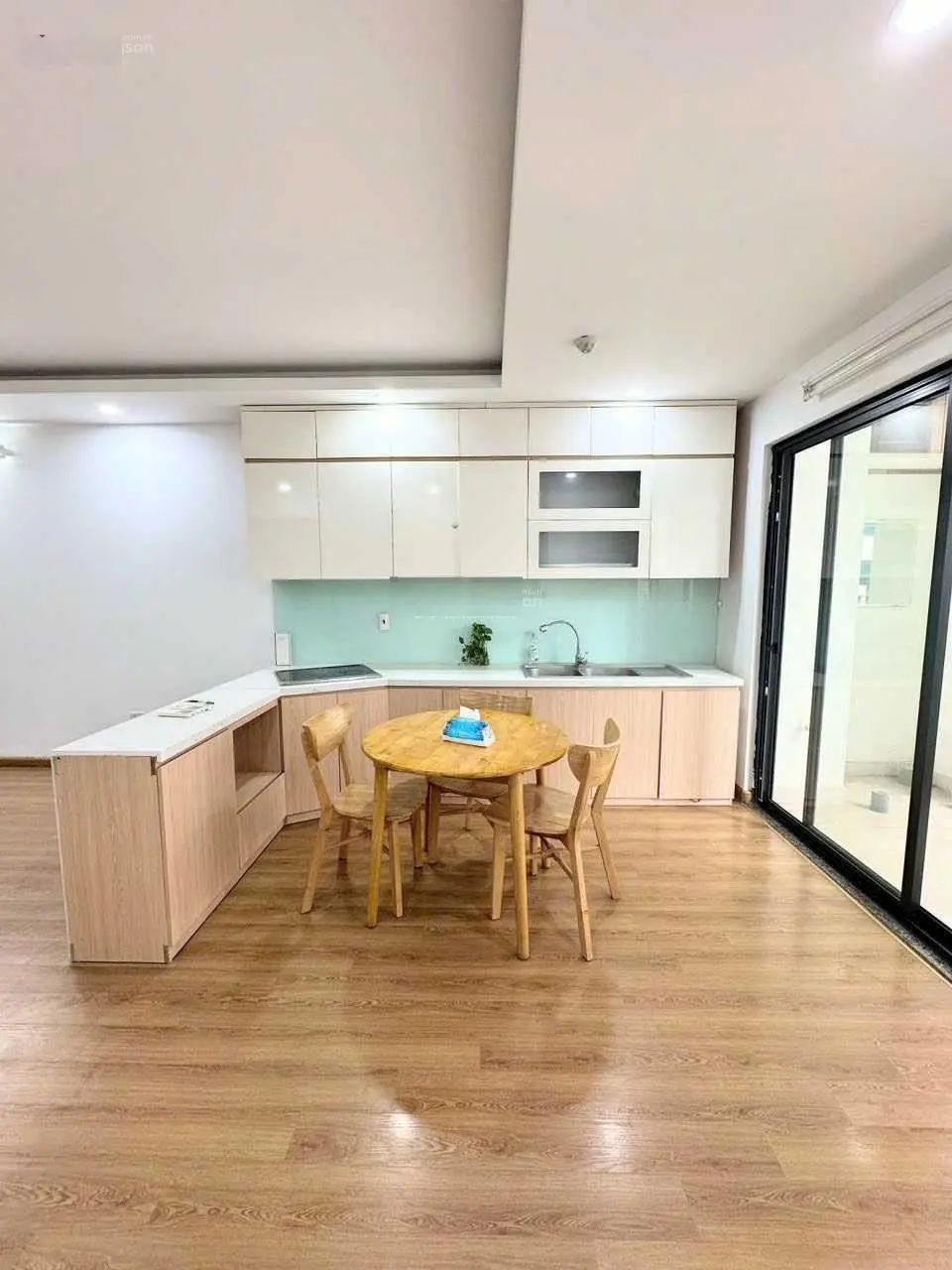 Bán 71m2 2N2W giá 5.2 tỷ tòa Central Field - 219 Trung Kính, Q Cầu Giấy, LH 0971 565 ***