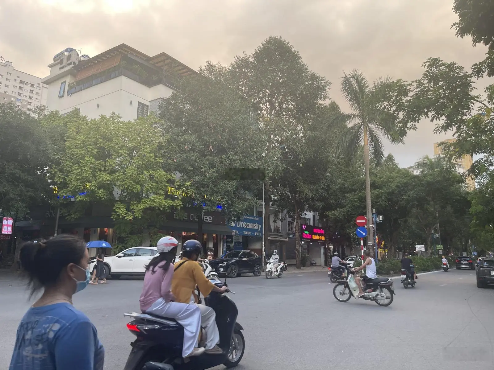 XA LA - HÀ ĐÔNG-Từ hơn 13 tỷ-Nhà 7 Tầng-thang máy-Nhà liền kề-Dịch vụ-Diện tích 77m2-mặt tiền 5m.