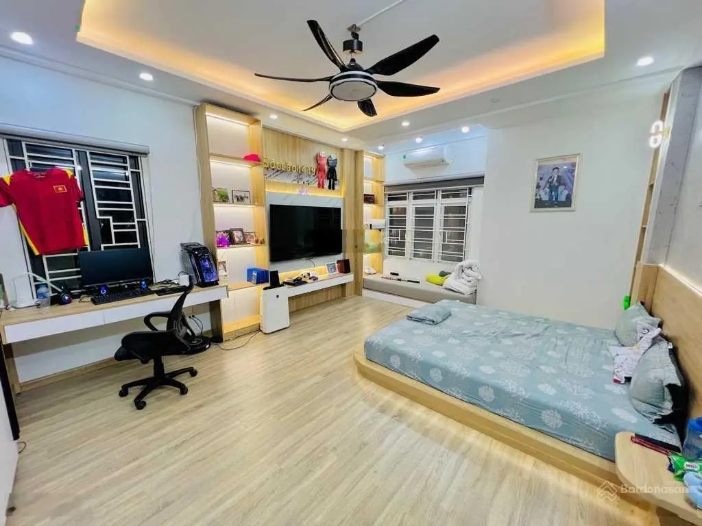 Chính chủ gửi bán, hàng tuyển, TT Ba Đình, nhà đẹp, full nội thất, DT 40m2, 4tầng, 6.5tỷ