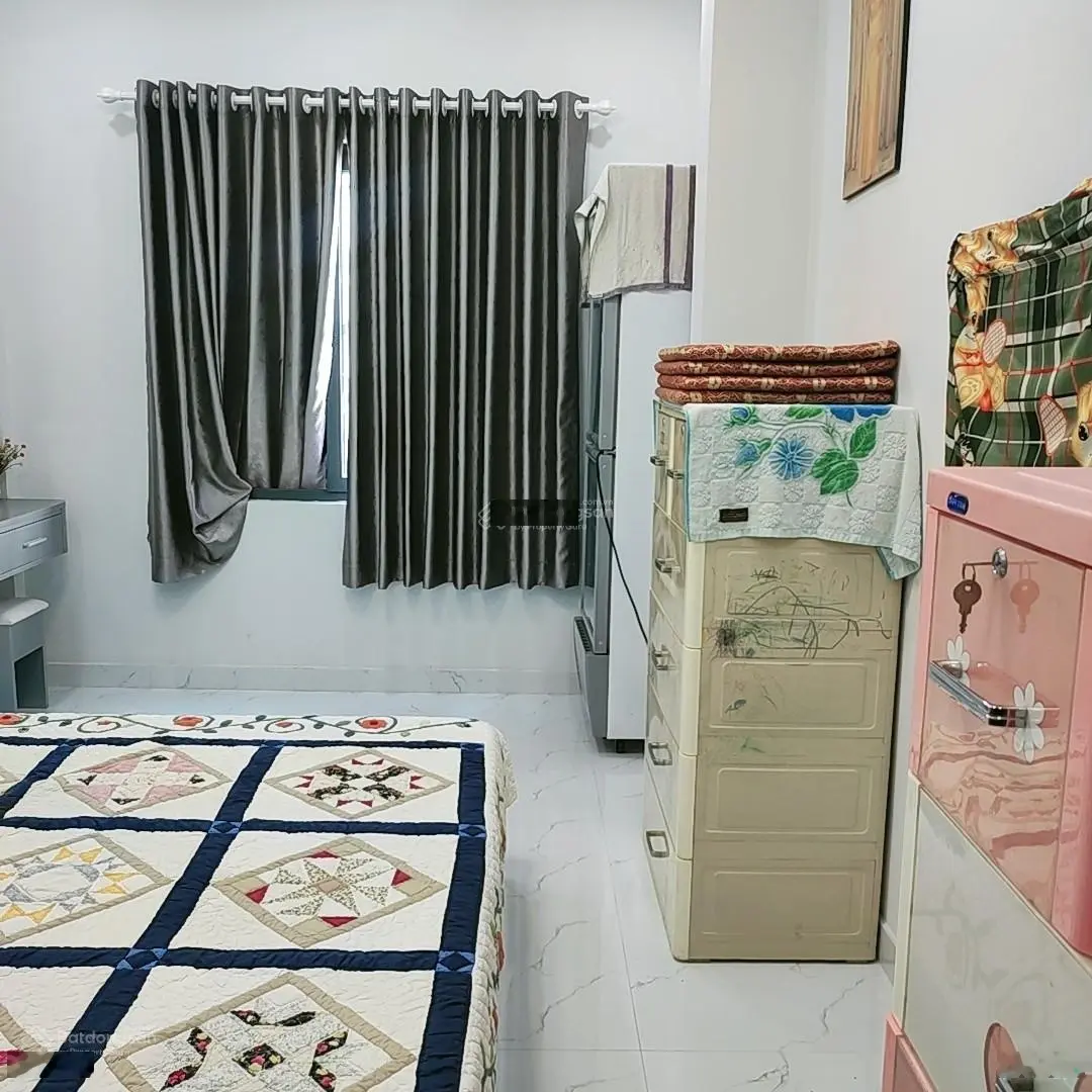 Bán nhà Dương Bá Trạc, Quận 8, 4 tầng, ngang 3.2m, 28m2, chỉ 4.3 tỷ