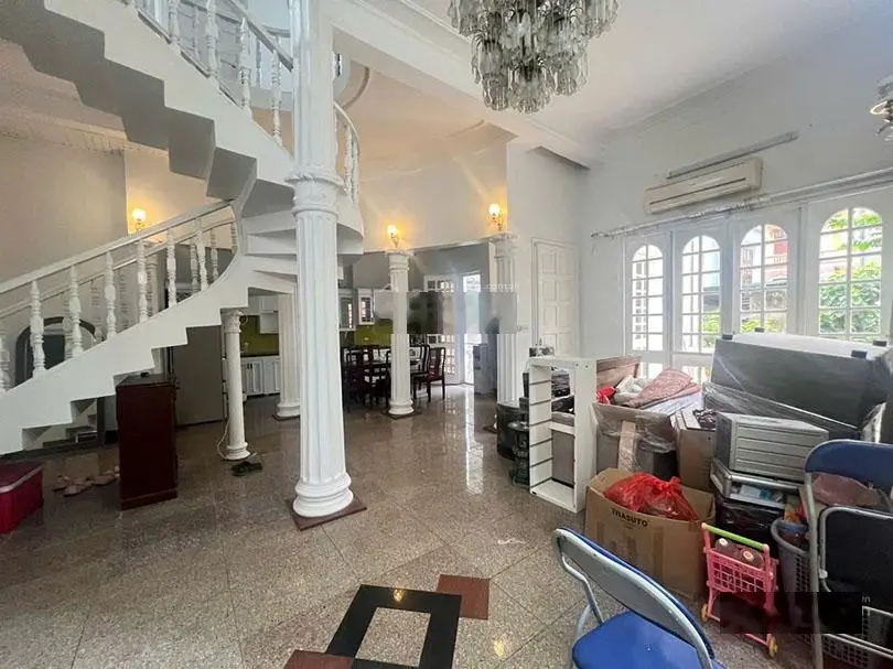 Siêu hot bán thuê biệt thự trong ngõ ôtô vào sân Đặng Thái Mai Tây Hồ Hà Nội