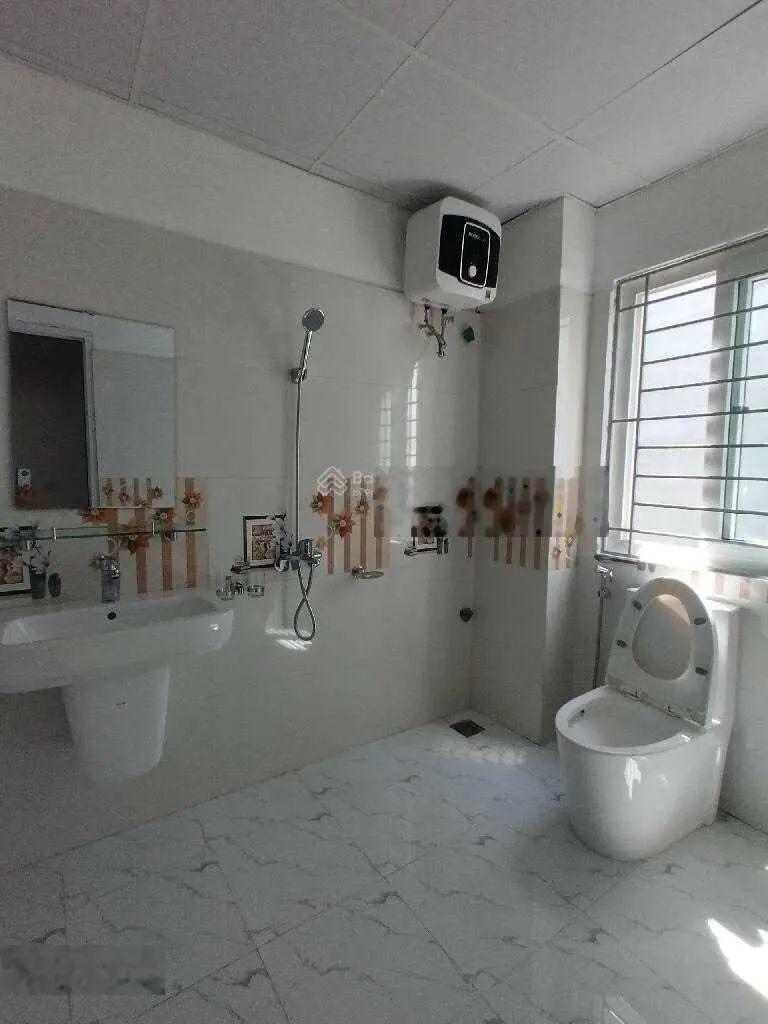 BẤN NHÀ ĐẸP 5 TẦNG CẠNH SVĐ MỸ ĐÌNH DÂN TRí CAO AN NINH TỐT, GIÁ 5 TỶ