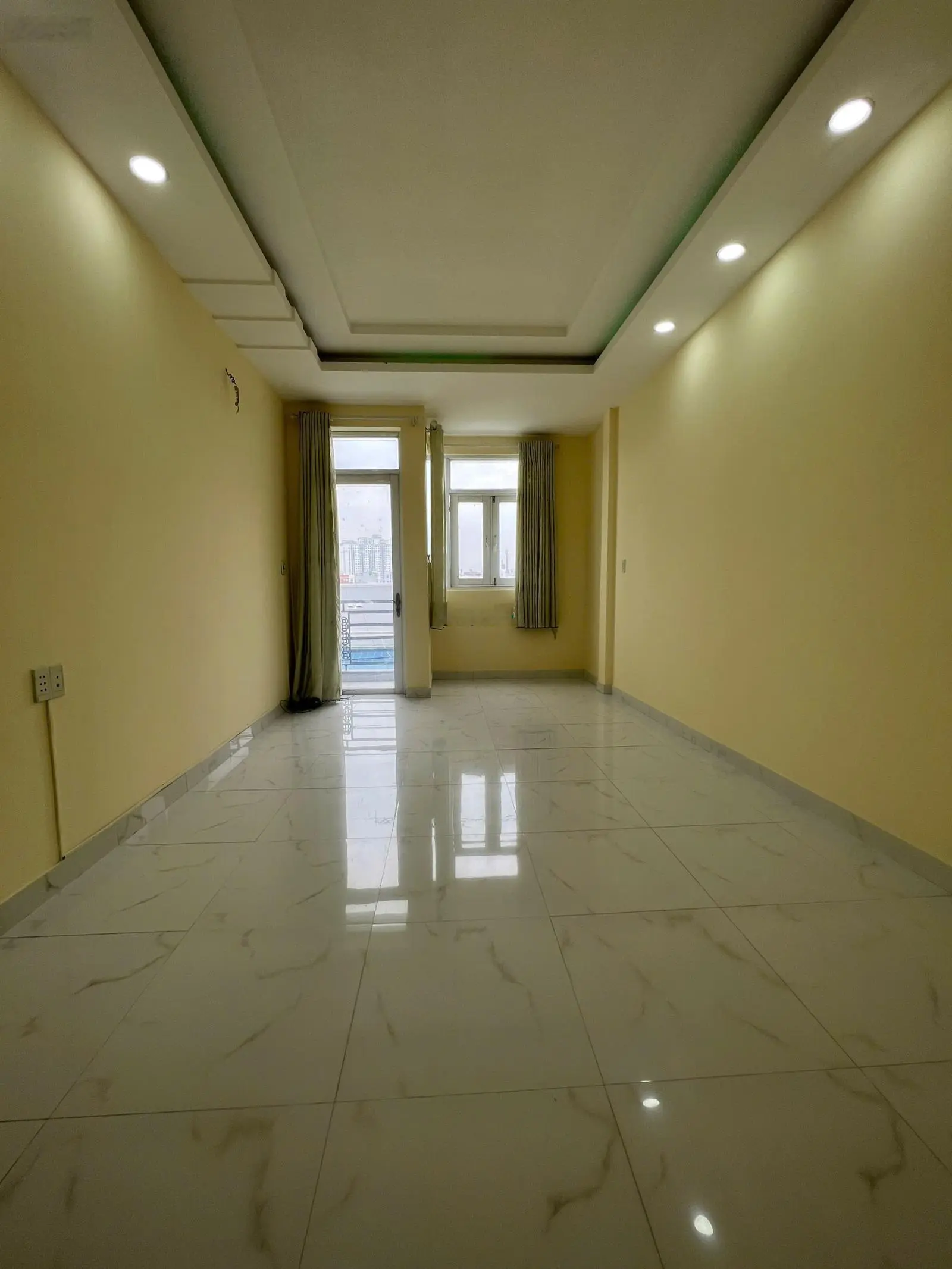 Bán nhà 1 trệt 2 lầu, sân thượng DT đất 60m2, diện tích sử dụng 200m2, 485/15B Bùi Minh Trực