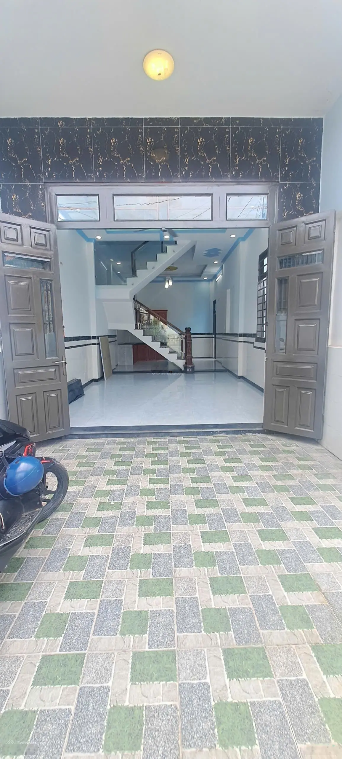 Cần bán nhà 1 trệt 1 lầu TP: Dĩ An. Giá bán nhanh 2.760.000.000. Chính chủ: 0812 611 ***