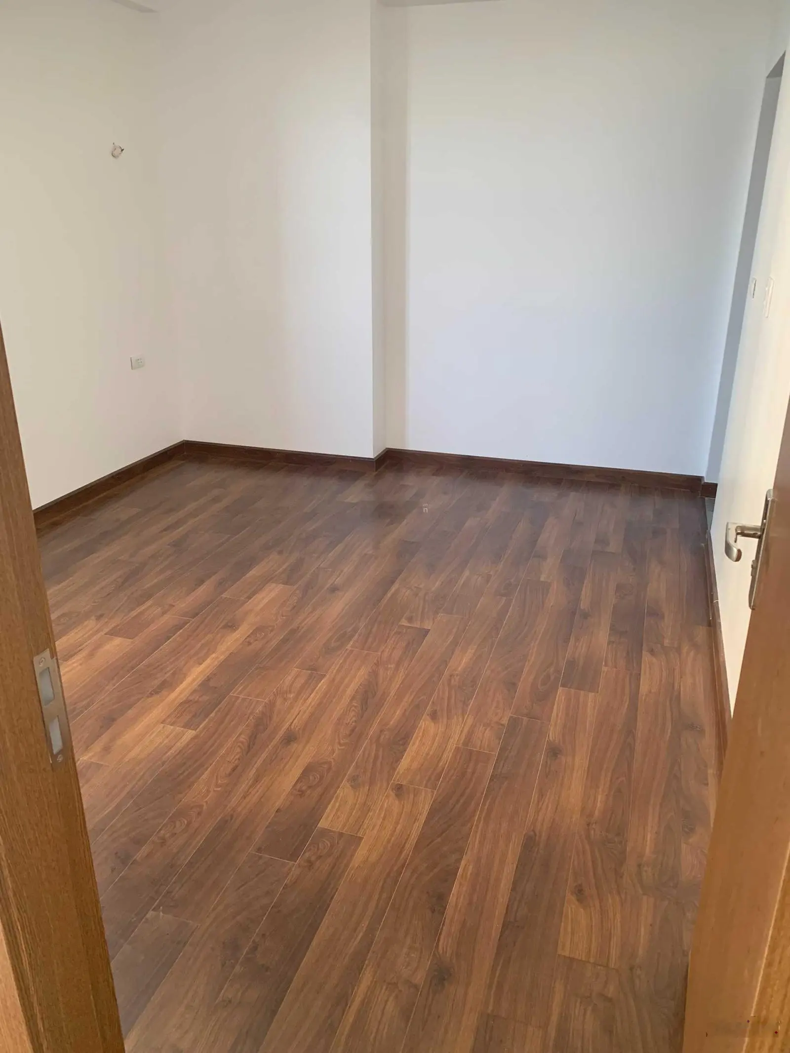Duy nhất 1 căn 3 ngủ 2 WC 82m2 tầng trung, căn góc, view thoáng cực đẹp trả trước 900tr sẵn bìa