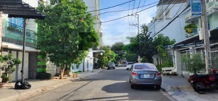 Mặt tiền đường Lê Chân - P. Phước Tân - Nha Trang (300m2 ngang 15m, 85tr/m2)