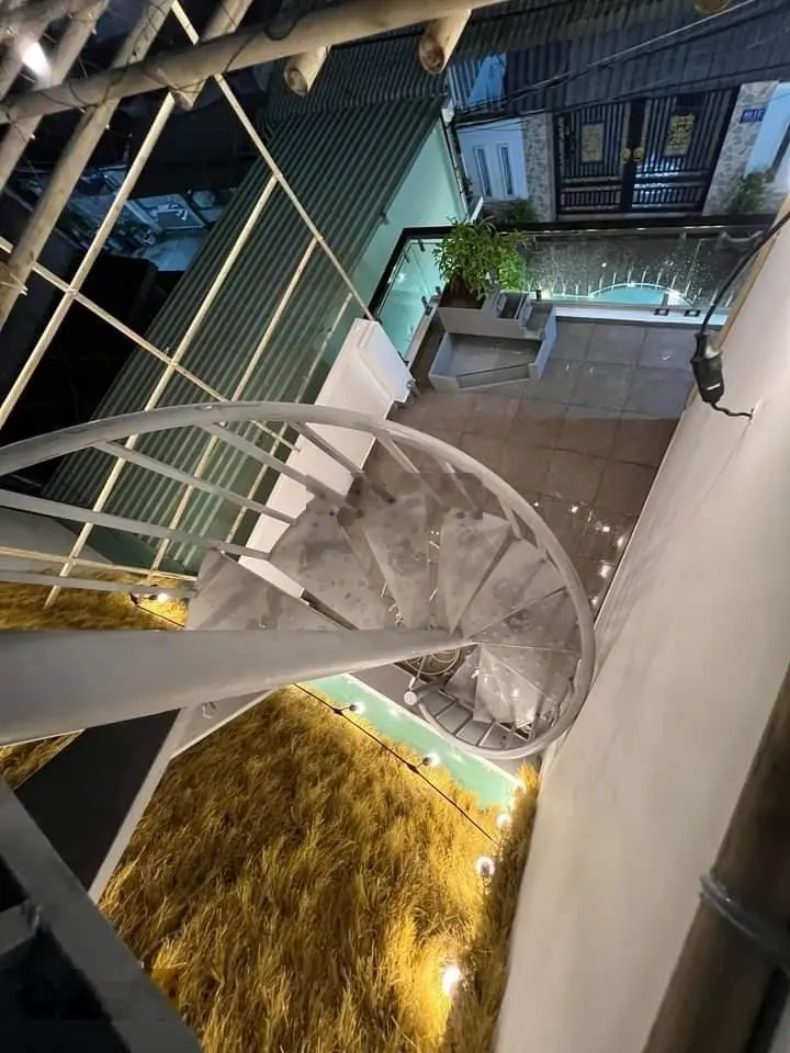 Nhà 1 trệt 1 lầu 99m gần Chợ - Trung Tâm Hành Chính huyện nhà thuộc Thị Trấn Hóc Môn