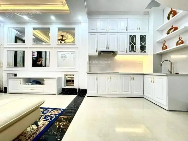 Nhà mặt ngõ Pháo Đài Láng rộng 2.5m, DT32m2 xây 5T MT4.2m giá 7.8 tỷ