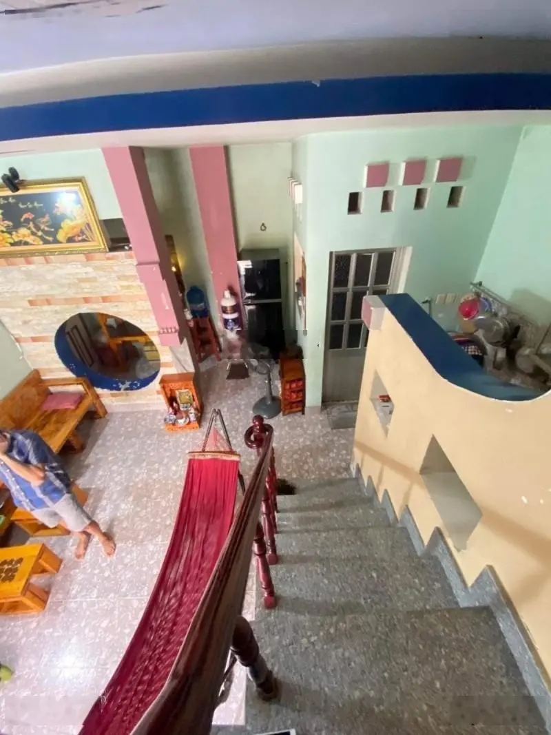 Tin thật: Nhà 2 tầng cũ, hẻm xe hơi thông, 5.5x21m không QH, mộ Bình Chiểu, Thủ Đức