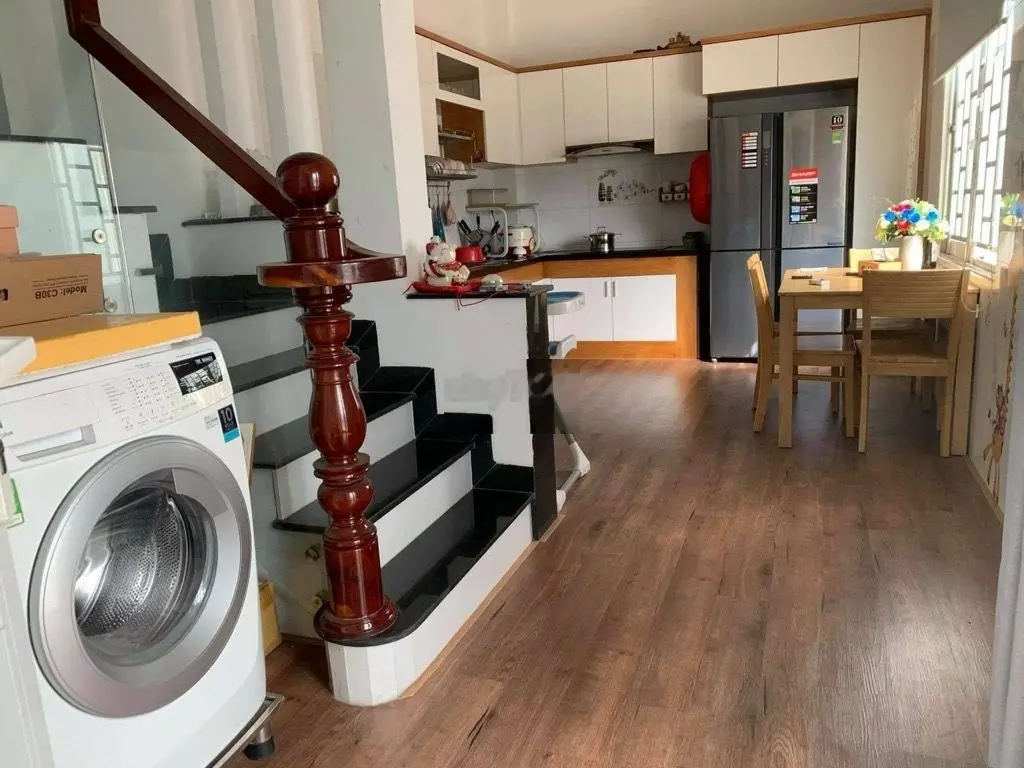 80M2 - 4 TẦNG NGAY PHẠM VĂN ĐỒNG - CHỢ LINH XUÂN - HOÀN CÔNG ĐỦ -5.9TỶ