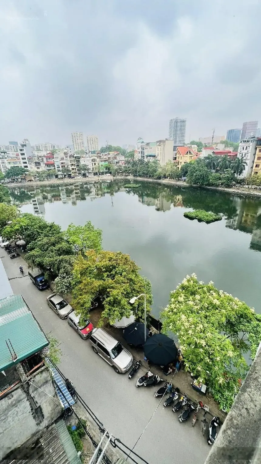 Bán nhà Phương Mai, Đống Đa: 23/34m, 6 tầng, mặt tiền 4,5m giá chỉ 14 tỷ. View hồ thoáng mát.