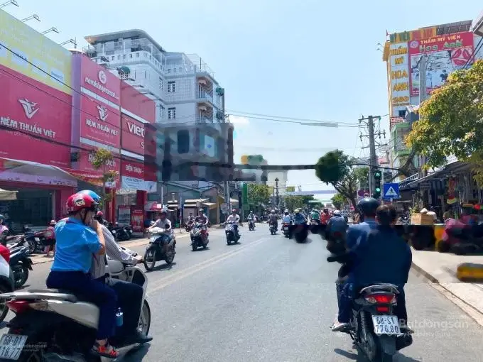 Bán căn nhà đất mặt tiền 247 Nguyễn Trung Trực, P. Vĩnh Bảo, TP. Rạch Giá, Kiên Giang