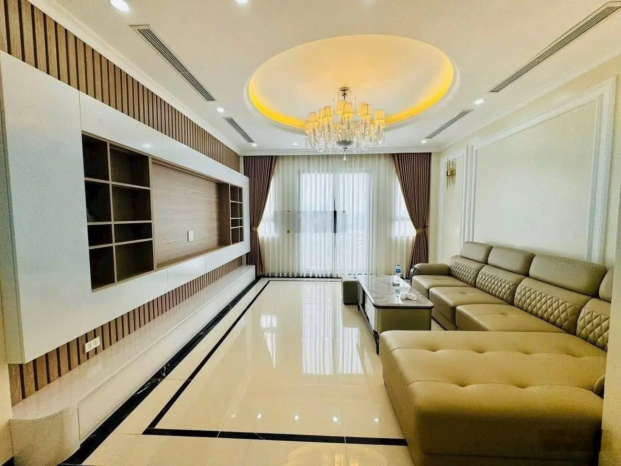 Siêu phẩm mặt ngõ phố Nguyễn Văn Linh - nhà 7 tầng thang máy Hoàng Gia, full nội thất sịn sò - ô tô
