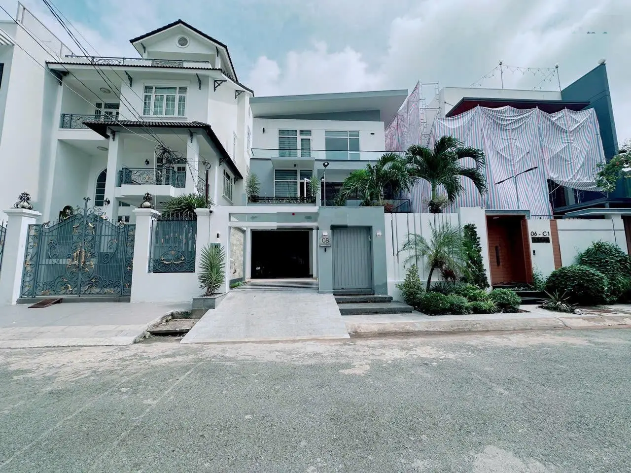 Biệt thự đẹp MT Trần Doãn Khanh, P. Đakao, Quận 1, 7x18m, Trệt + 3 Lầu vào ở ngay, giá chỉ 30 tỷ