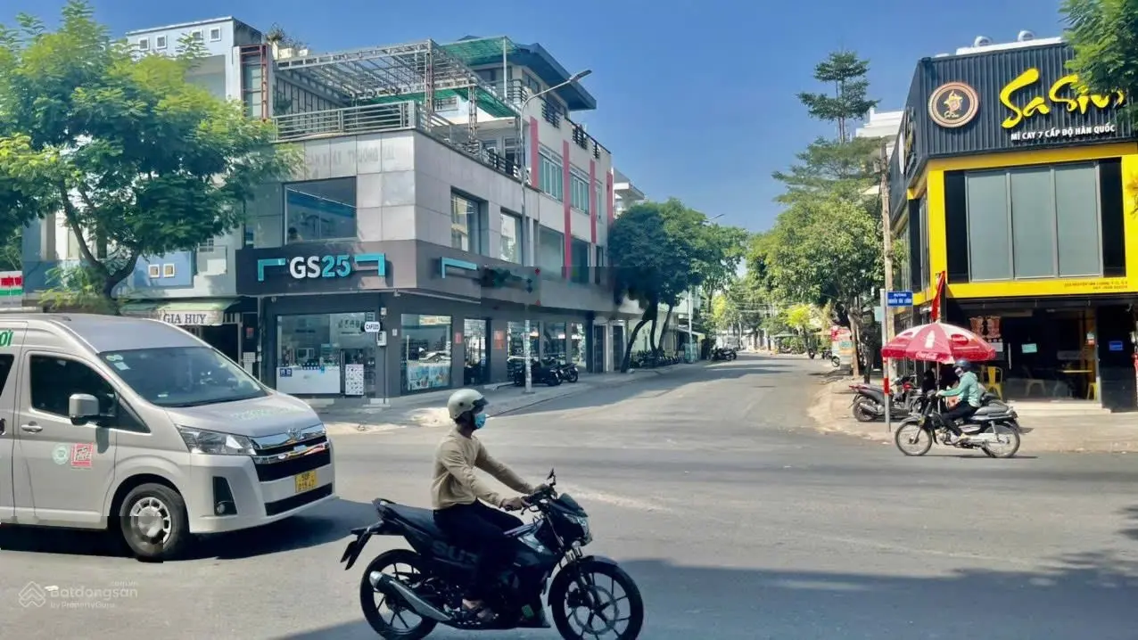 Nhà Siêu Vị Trí Góc 2 Mặt Tiền Nguyễn Văn Luông P11 Q6, DT:23x4.5m, 4 Tầng, HĐT: 100tr, Giá:32Tỷ