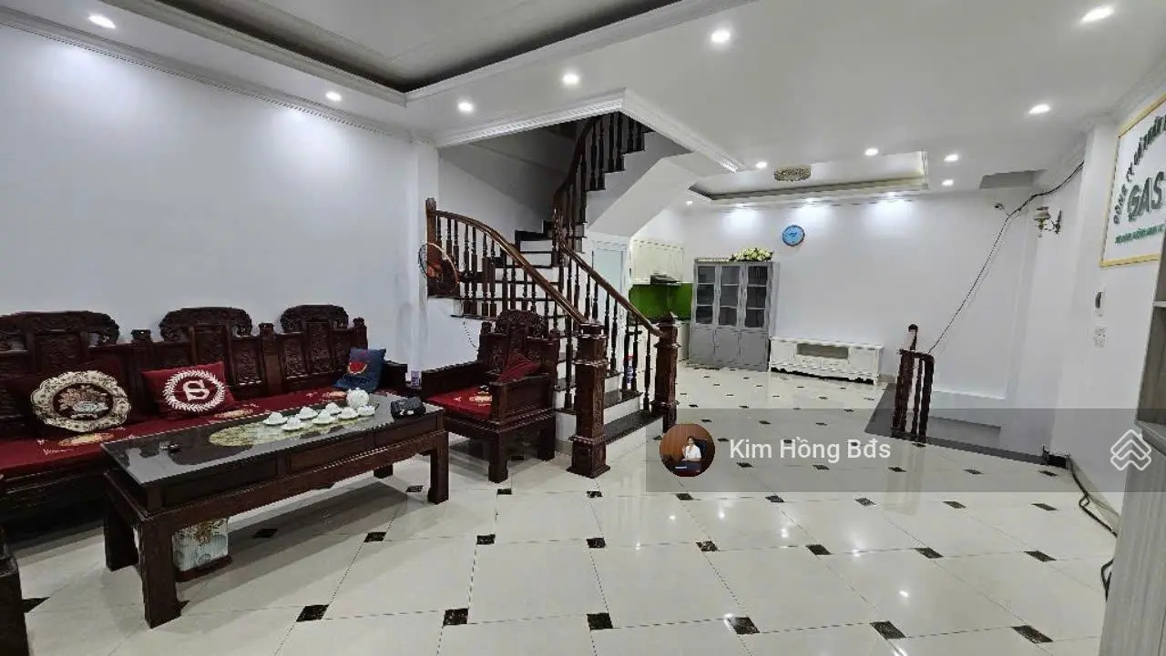 Nhà Lê Lợi, Hà Đông 46m2, 4 tầng ngang 5.7m giá 6 tỷ 700 không lỗi phong thủy