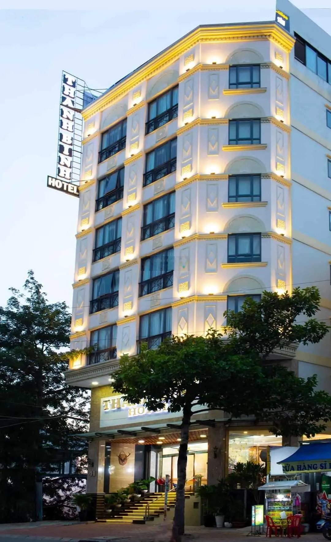 Giải cứu chủ nhà . Đã giảm giá 10 tỷ , Tòa nhà 1300m2 , 1 Hầm 10 Tầng , Giá bán 41 tỷ , HĐT 160tr