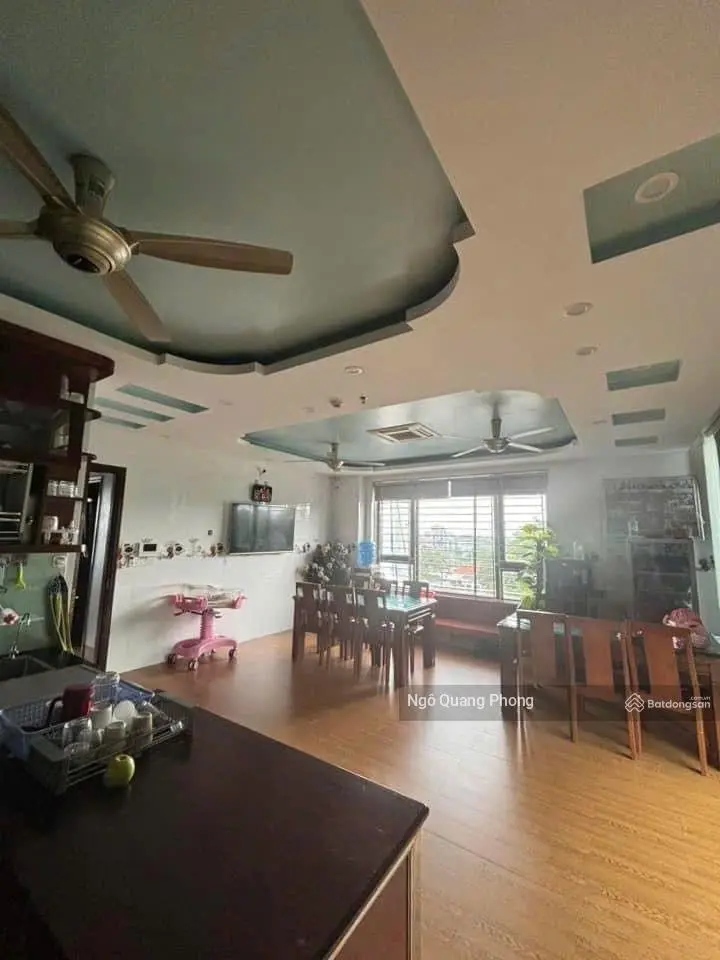 Bán căn nhà víp, giá rẻ nhất, Long Biên
