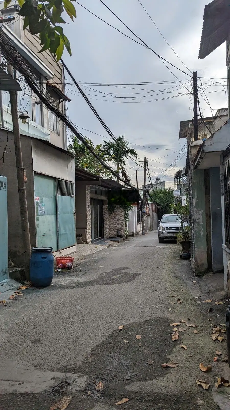 Cần bán nhà 1 trệt 2 lầu gần bệnh viện Thủ Đức - hẻm xe hơi - sổ hồng riêng. Nhỉnh 4 tỷ