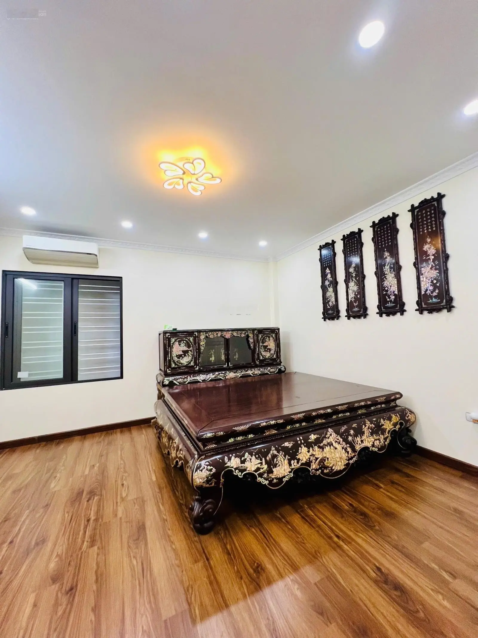 Bán nhà Hoàng Như Tiếp, Long Biên 80m2 x 5 tầng, mặt tiền 4.55m, NHÀ MỚI ĐẸP, THANG MÁY NHẬP NGOẠI!