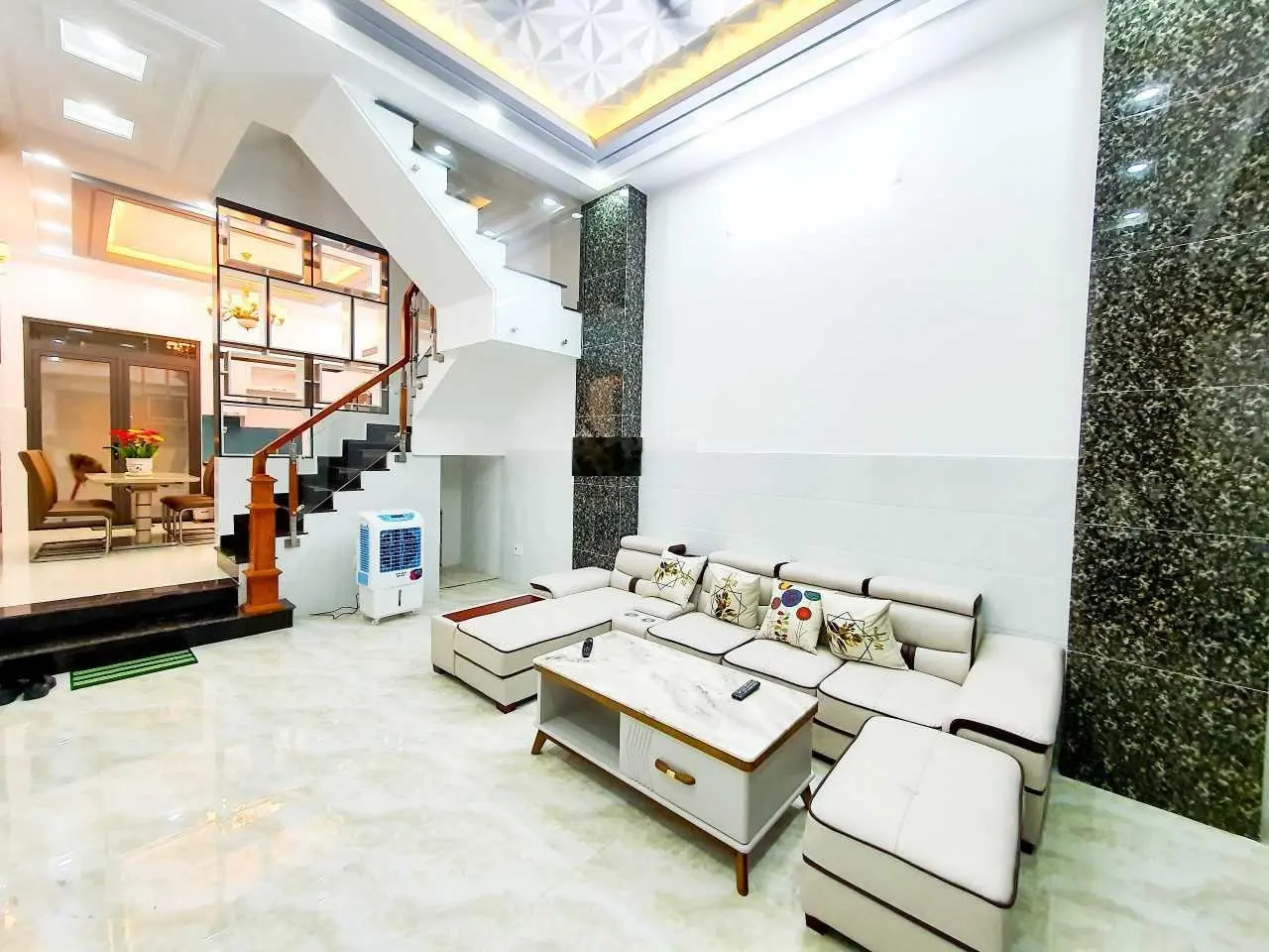 Bán nhà phố khu dân cư The Sun Residence Huỳnh Tấn Phát Nhà Bè - giá 5.7 tỷ, 4x13m, 0901687978 Phúc