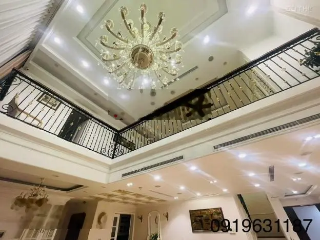 Cho thuê căn duplex Mandarin Hoàng Minh Giám, DT 266m2, 4PN, nội thất đẹp - LH 0987391311
