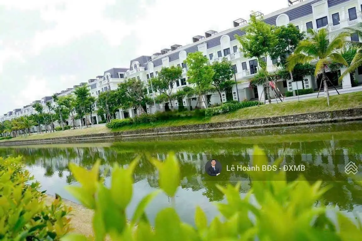 Bán căn liền kề view kênh cực đẹp, diện tích 101m2 cách Đại Lộ Ánh Trăng chỉ 30m, liên hệ báo giá