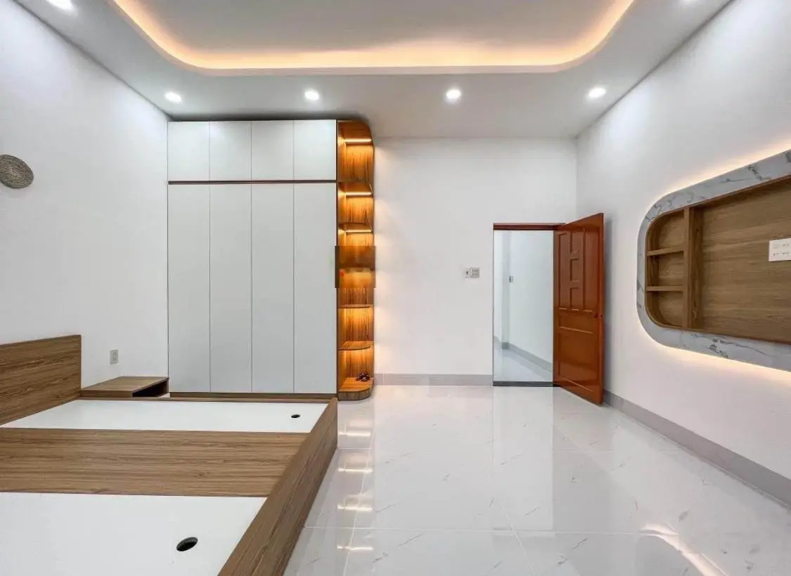 HÀNG HOT TẠI ĐƯỜNG HUỲNH VĂN BÁNH, PHÚ NHUẬN 1,99 TỶ, 54M2, 2PN Ngay trung tâm cao đẳng kinh tế Shr