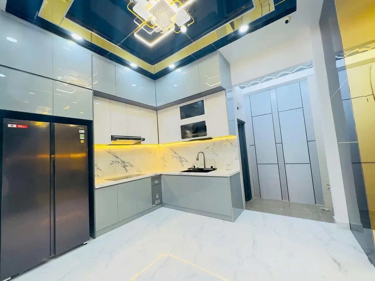 Nhà đẹp 4 tầng ô tô vào nhà đường 6m full nội thất chỉ 6tỷ390
