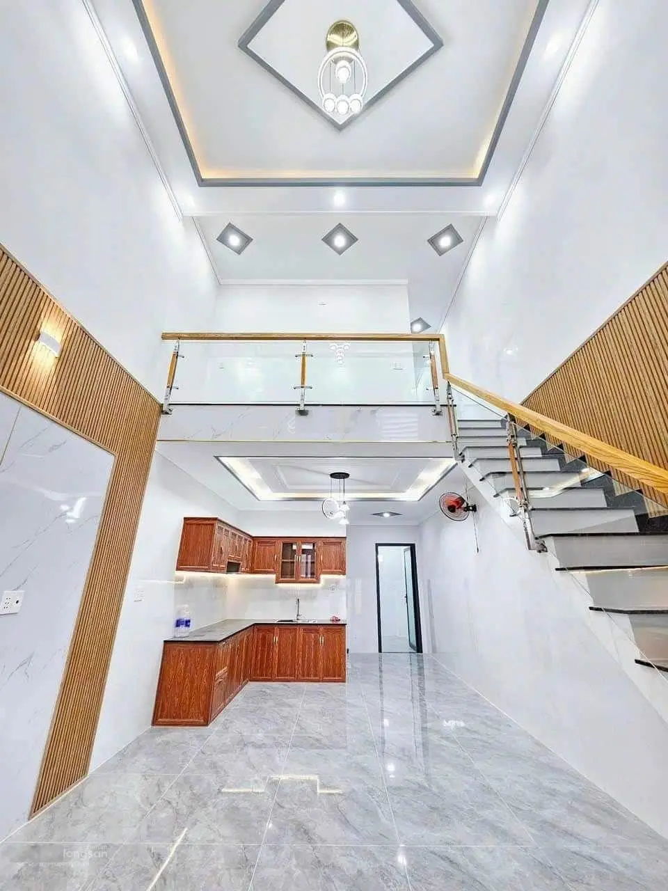 Vì cô tôi đã lớn tuổi, không thể ở một mình nên bán 610tr căn nhà chợ Xuân Thới Thượng