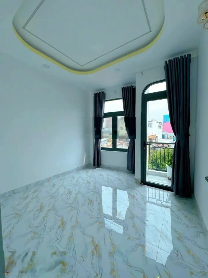 Siêu hot nhà ngộp đ.Nguyễn Thiện Thuật, p.3, Quận 3. Giá 3,05 tỷ, DT 60m2, LH Như 0766372453, HXH
