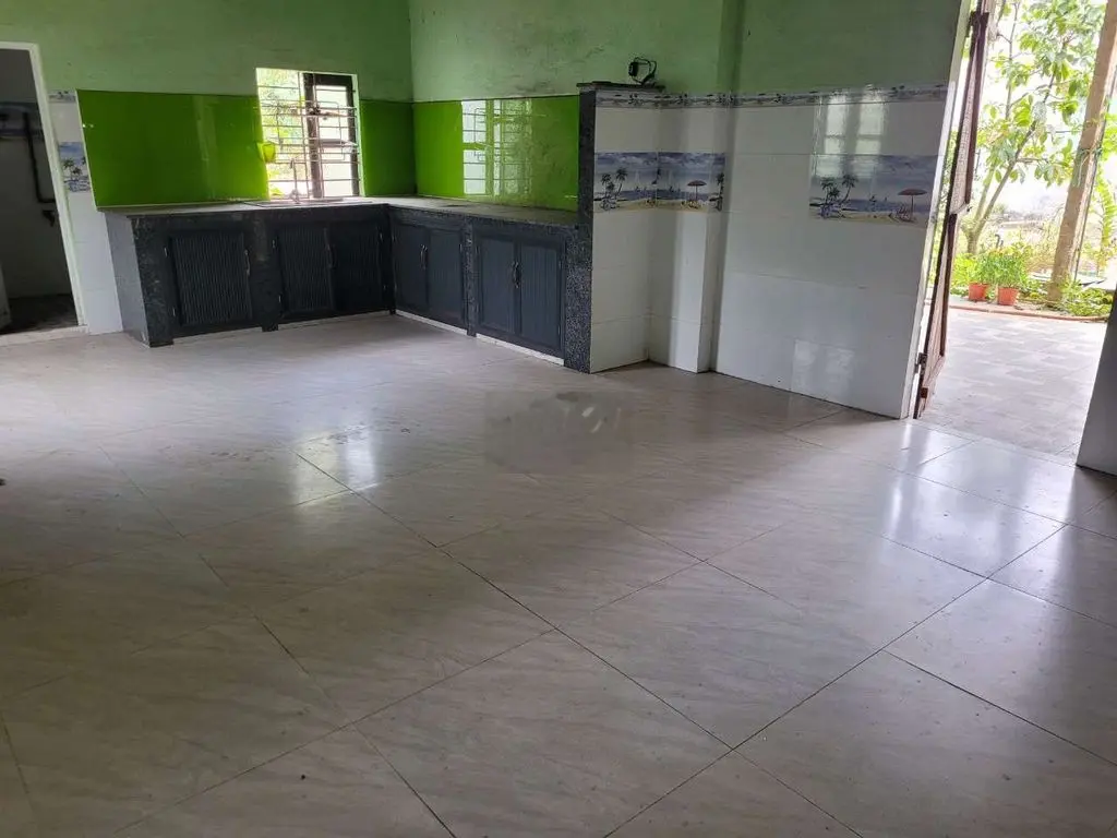 Bán nhà mặt tiền liên xã 2 lô