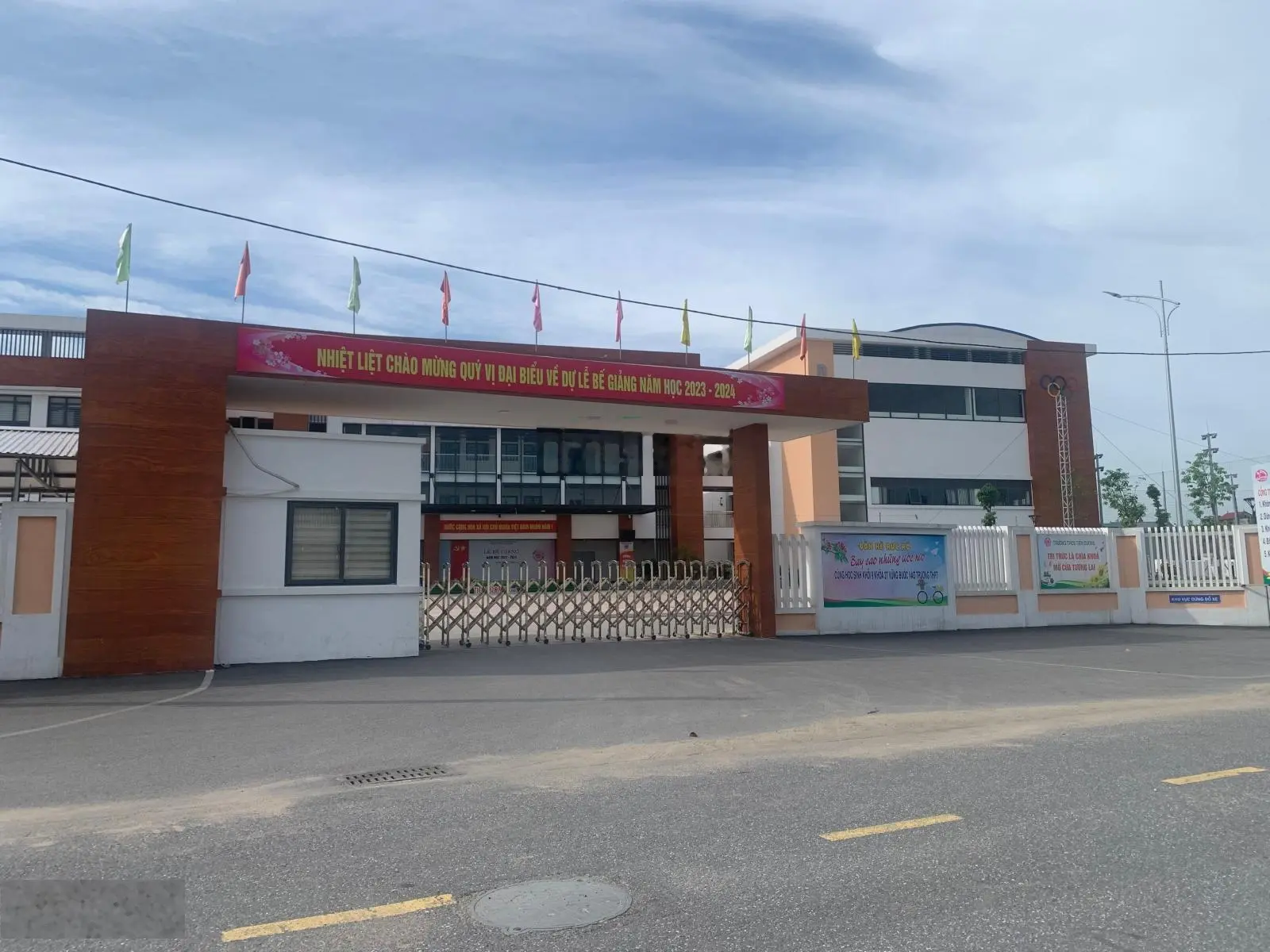 Bán đất tại Tiên Dương, Đông Anh. Diện tích 60m2, giá 6,66 tỷ