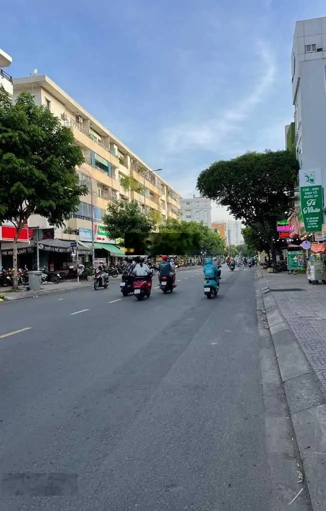 BÁN TOÀ CHDV NGAY TÂN SƠN NHÌ,Dòng Tiền 550TR/NĂM, 4 Tầng Luôn Full Phòng, Đường Nhựa 8M