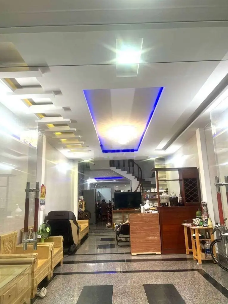 Bán nhà 3 tầng Hòa Minh 22, giá rẻ đầy đủ nội thất