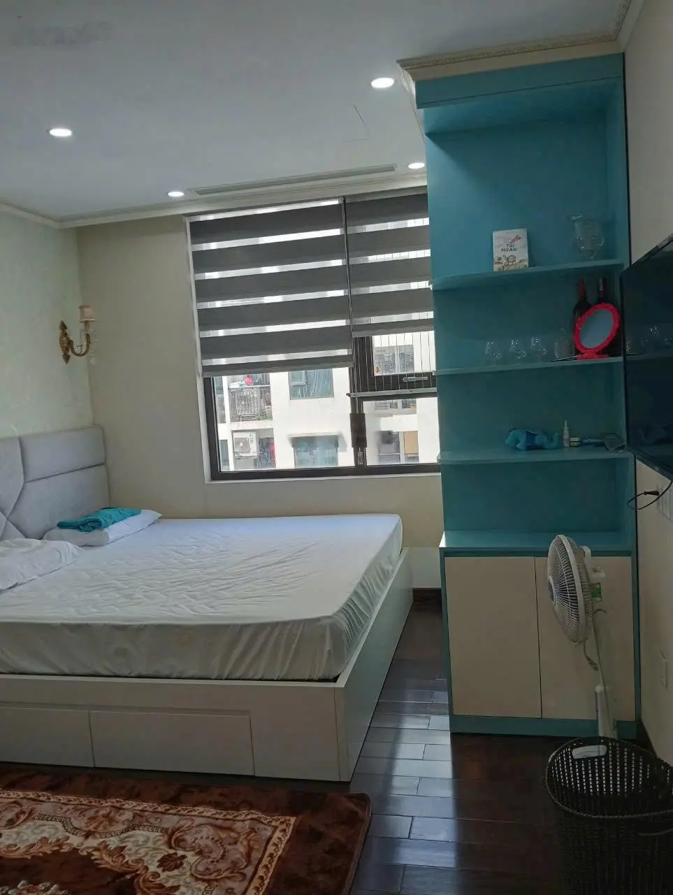 Chính chủ gửi bán căn hộ HC Golden 72m2, giá 4,350 tỷ bao phí, tầng cao, view thoáng 0979 209 ***