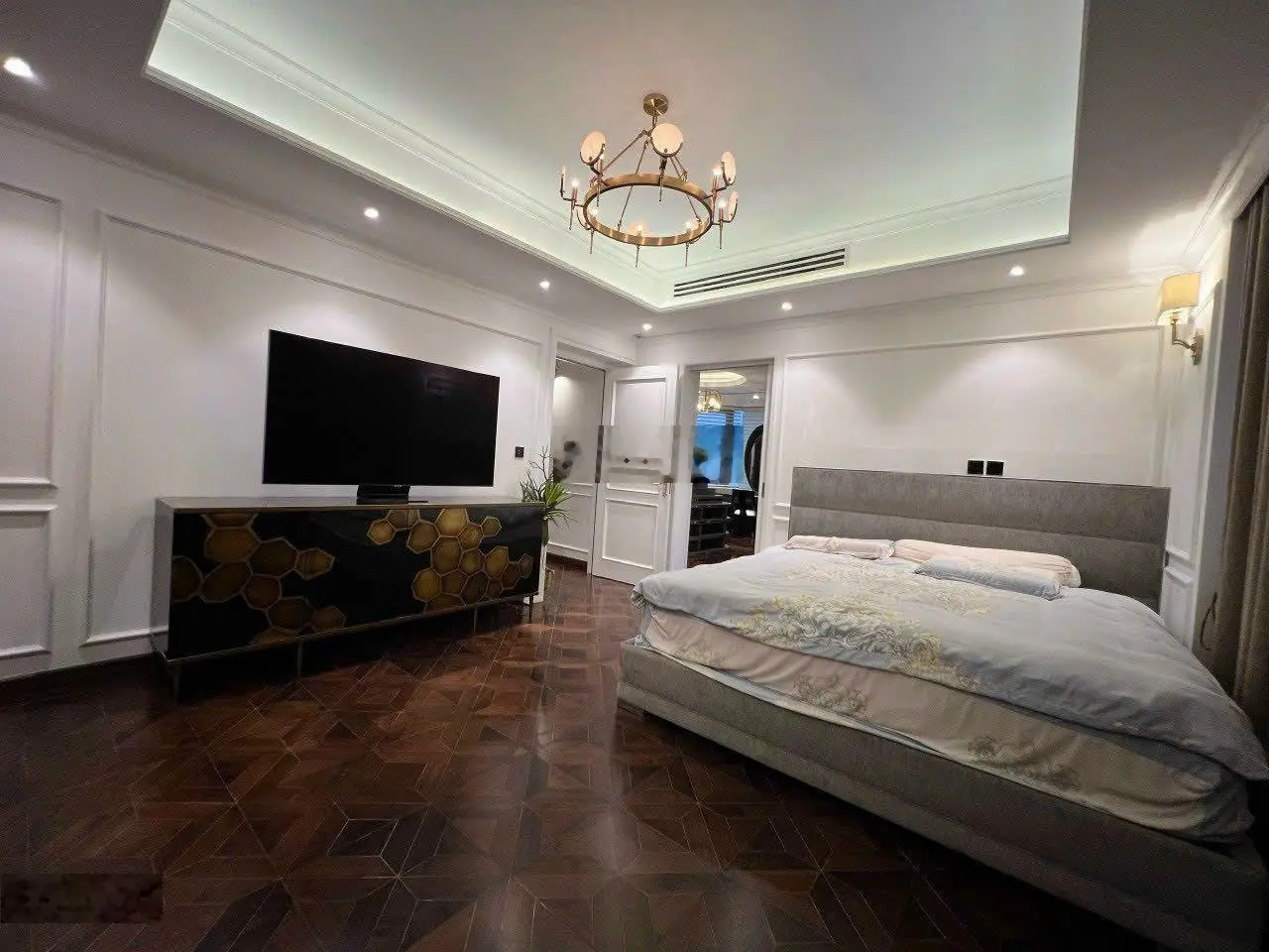 Bán biệt đơn lập full nội thất cao cấp, sát công viên lớn, trường học Quốc tế Phú Mỹ Hưng, Quận 7