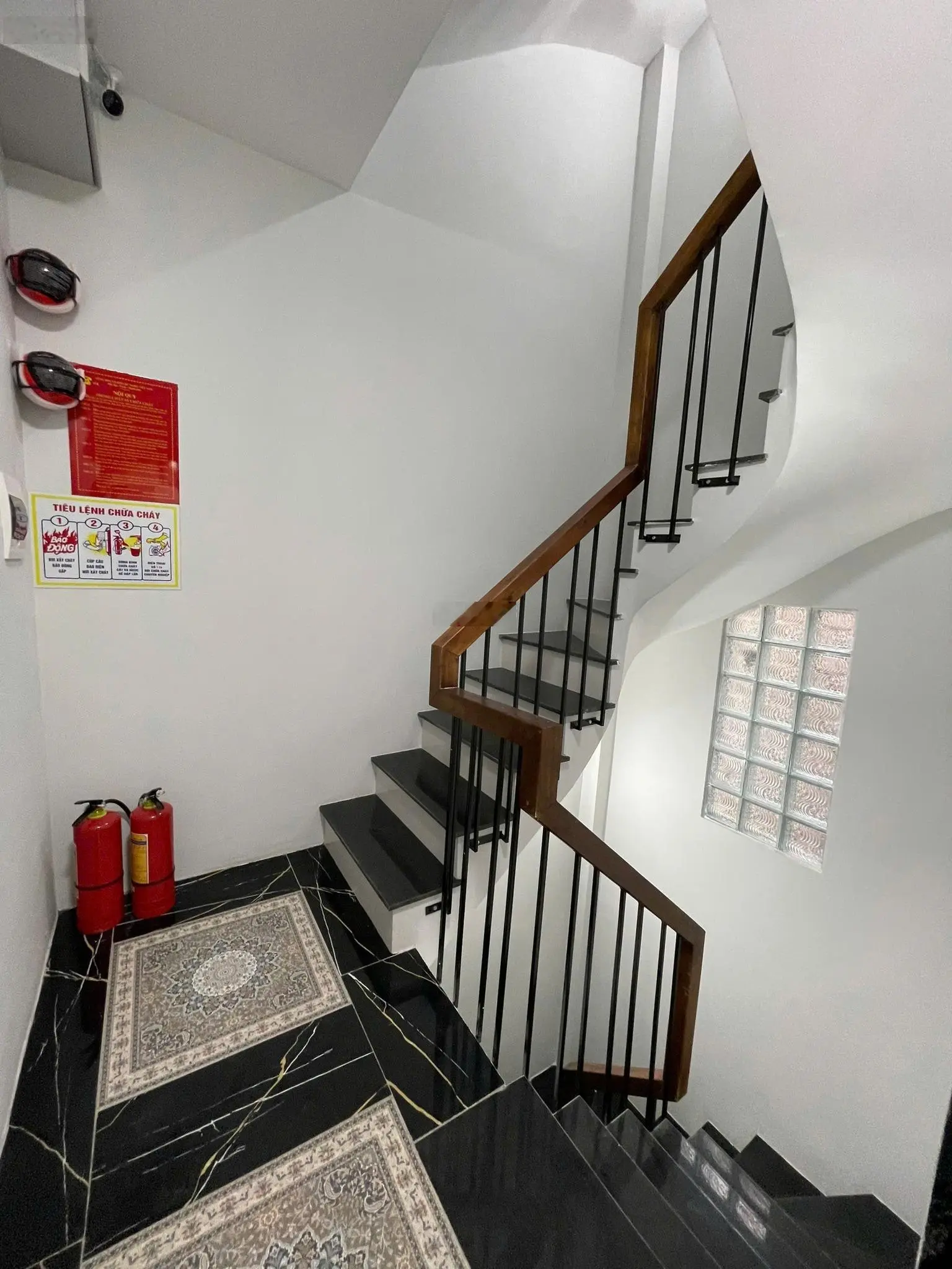 Bán CHDV 51m2*5T*8 phòng Hồng Mai, Bạch Mai HBT, doanh thu 45 tr/tháng, 0985818818