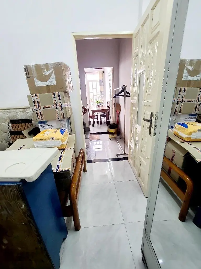 Hot, bán gấp nhà mới Chiến Lược, BT, 40m2, 2 tầng btct, hẻm xe hơi gần MT, chỉ 3 x tỷ
