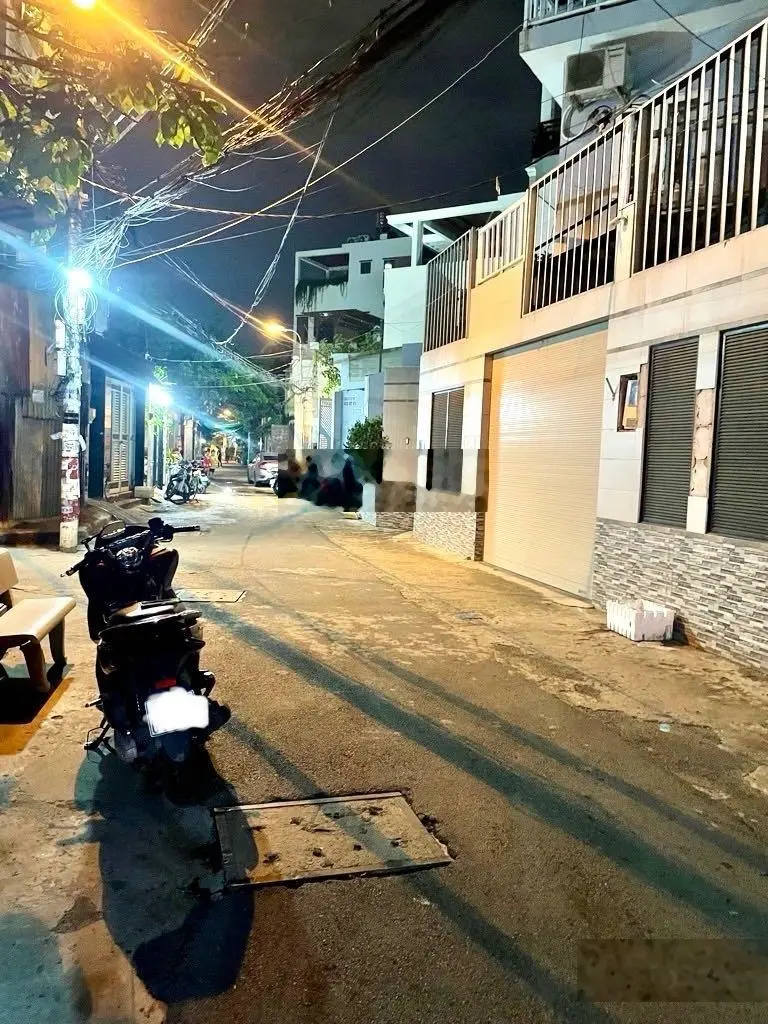 Tặng sân 120m2 khi mua nhà 3 tầng 71m2 ngang 5,2m hẻm xe hơi chợ thạch Đà chỉ 6, x tỷ