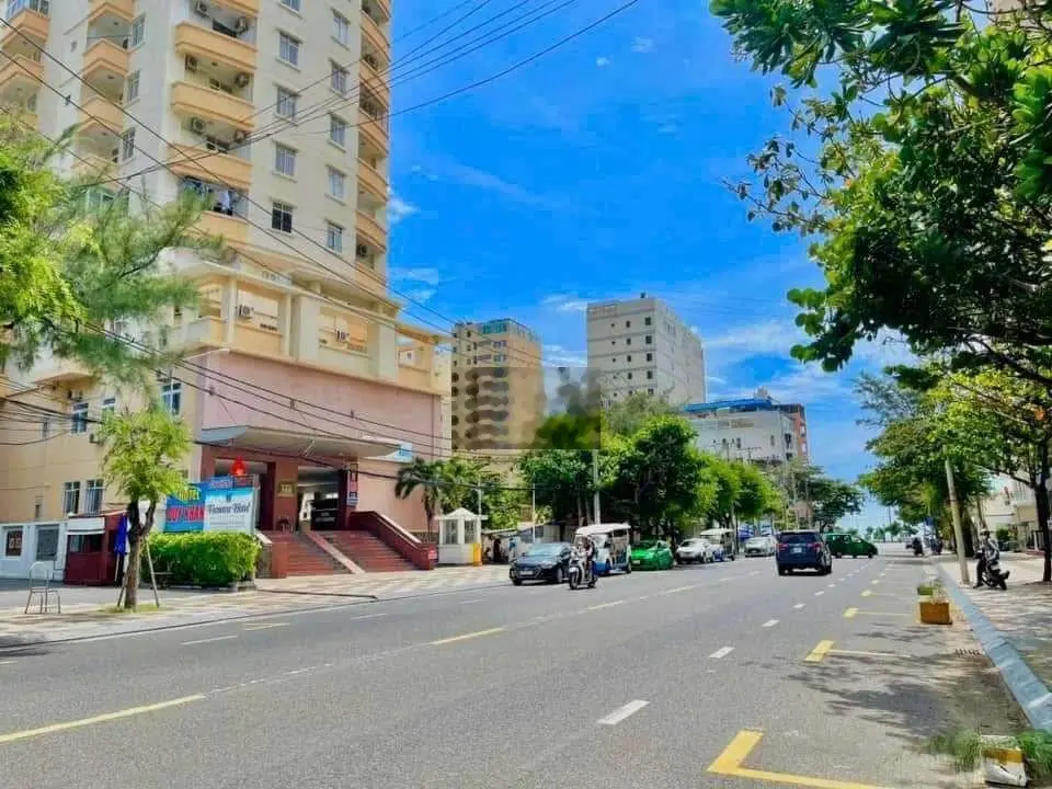 Bán nhà mặt tiền đường phan chu trinh p2 . Ra biển chỉ 100m