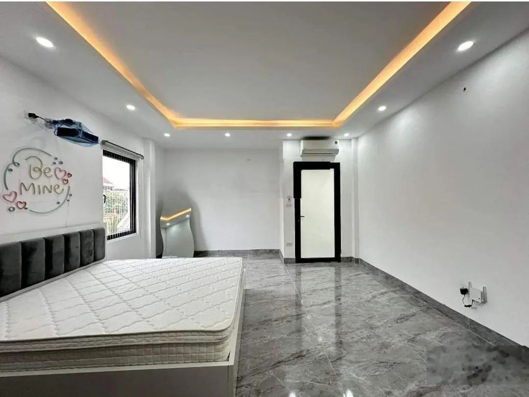 Bán nhà 7 Tầng thang máy, Tô Ngọc Vân, Tây Hồ, 40m2, đi bộ ra Hồ Tây. Giá: 12.9 tỷ