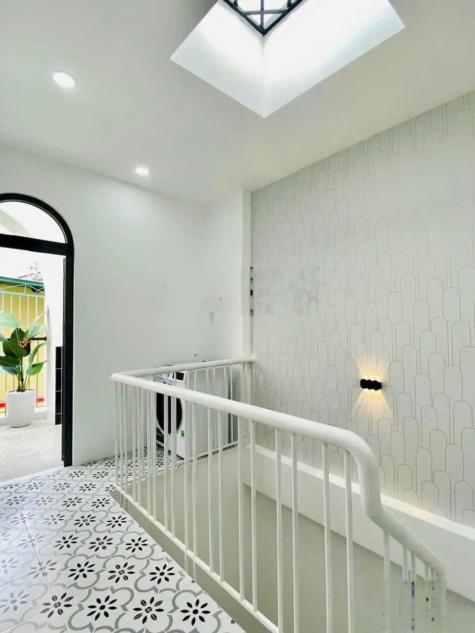 Nhà có sẵn HĐT 14 tr/tháng đường 4m Phan Tây Hồ, PN. DT 54m2 sát trường mầm non Học Viện