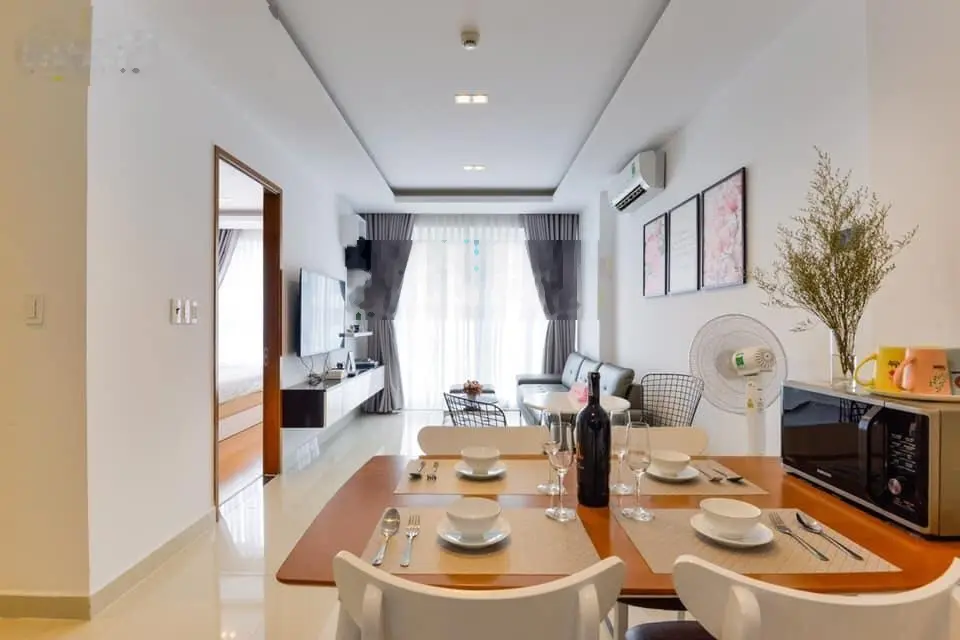 Cần bán gấp CHCC Res Green 60m2 2PN, full NT giá 3.45 tỷ có sổ,LH: 0989 236 *** HOA
