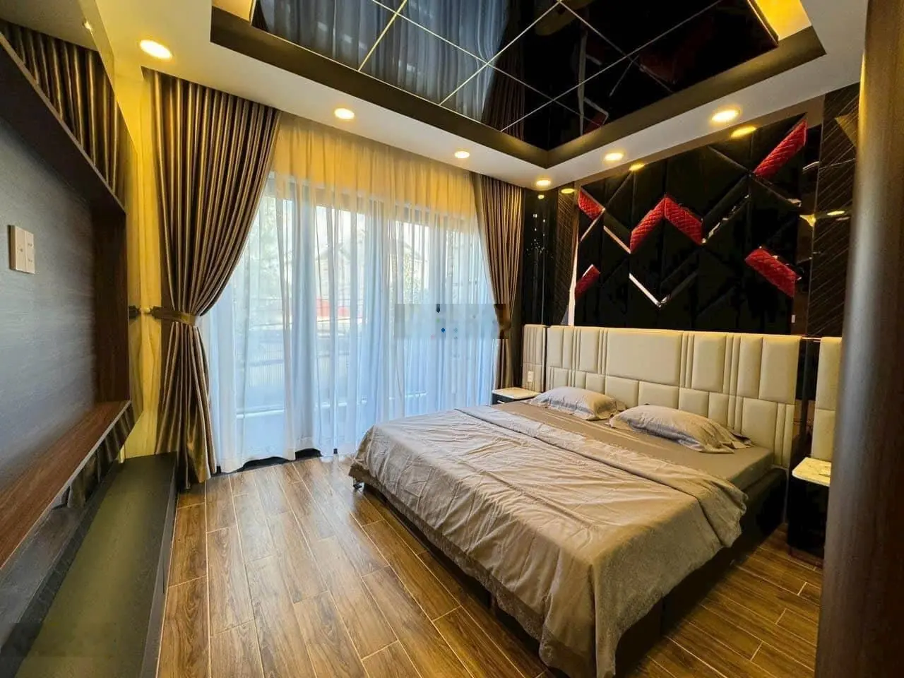 Bán nhà đẹp Quận 7. Liền kề phú Mỹ Hưng. DT 4x20m 3 lầu đẹp lung linh như hình. 0938 286 ***